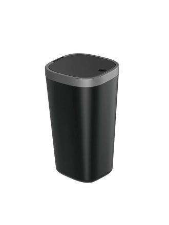 Trash Can in Car CH020.jpg